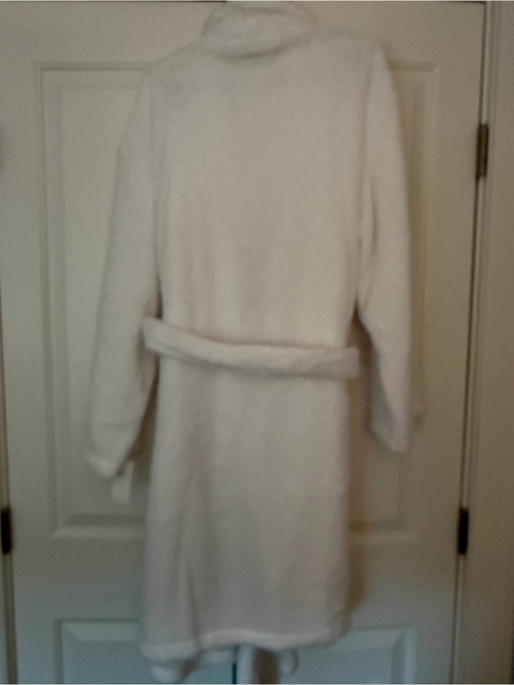 Martha Stewart Cozy Plush White Bath Robe NWT OS - Picture 2 of 4